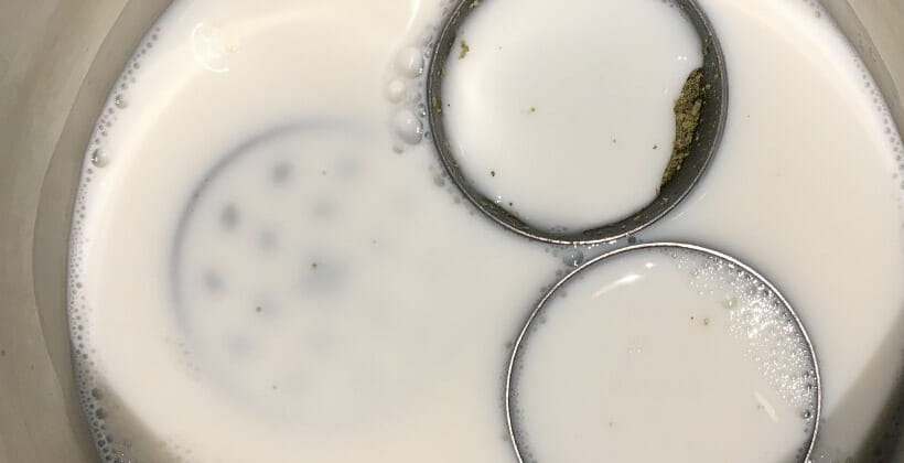 Die ultimative Lösung: Wie du hartnäckige Harzreste aus deinem Grinder mit Milch entfernen kannst