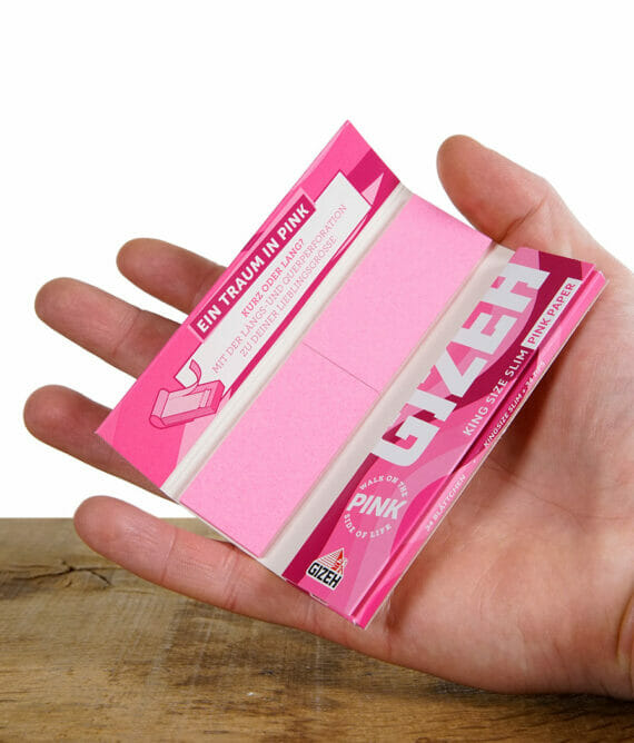 Gizeh Pink King Size Slim mit Tips aufgeklappt mit sichtbaren Filtern in Pink