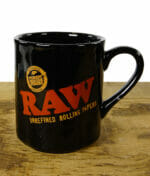 raw-black-cofee-tasse