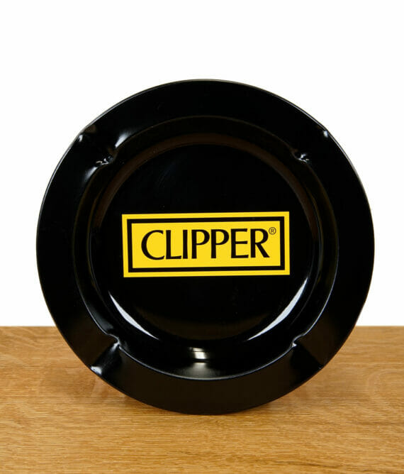 Metallaschenbecher mit 4 Einkerbungen und Clipper Logo in schwarz
