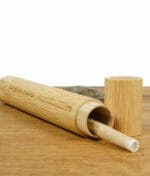 WOODZL-bamboo-guard joint- case- aus-Bambus-mit-Extrafach-liegend-geöffnet