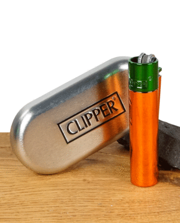 clipper-feuerzeug-metall-gruen-cap-orange.gif