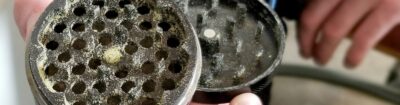 Grinder reinigen leicht gemacht: So bleibt deine Mühle hygienisch sauber