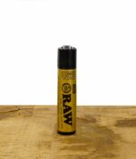 Clipper-Feuerzeug-Gold-mit-Black-Cap.jpg