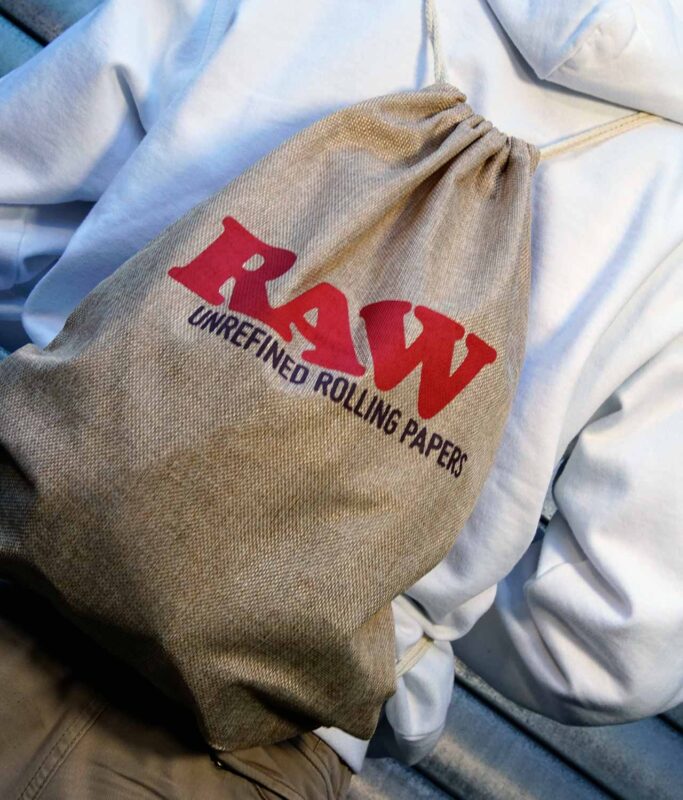 RAW-Sportbeutel-braun.jpg