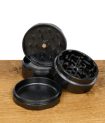 black-leaf-lotus-grinder-schwarz-1.gif