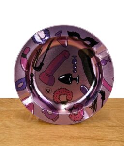 clipper-metall-aschenbecher-sex-toy-pattern.jpg