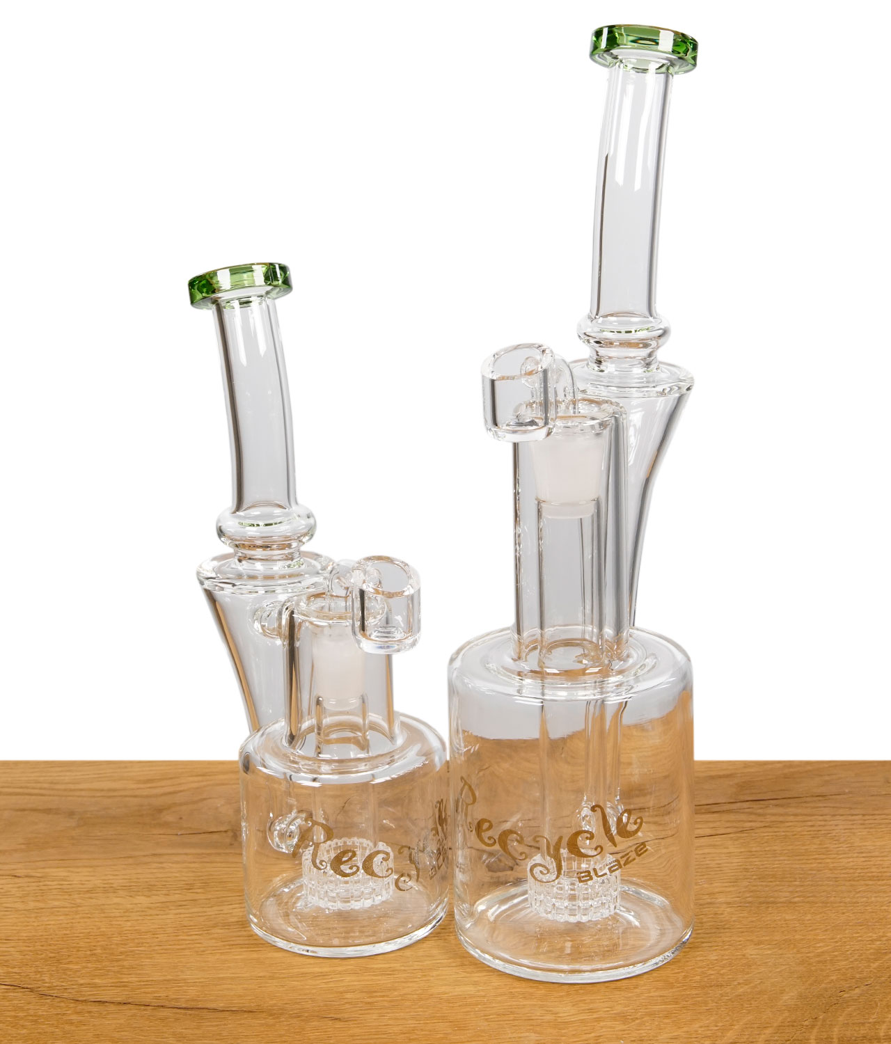 blaze-recyclerbong-mit-perkolator-jpg Blaze Recyclerbong mit Perkolator – zwei Größen (NS14 & NS19) im Vergleich mit grünem Mundstück und Trommelperkolator