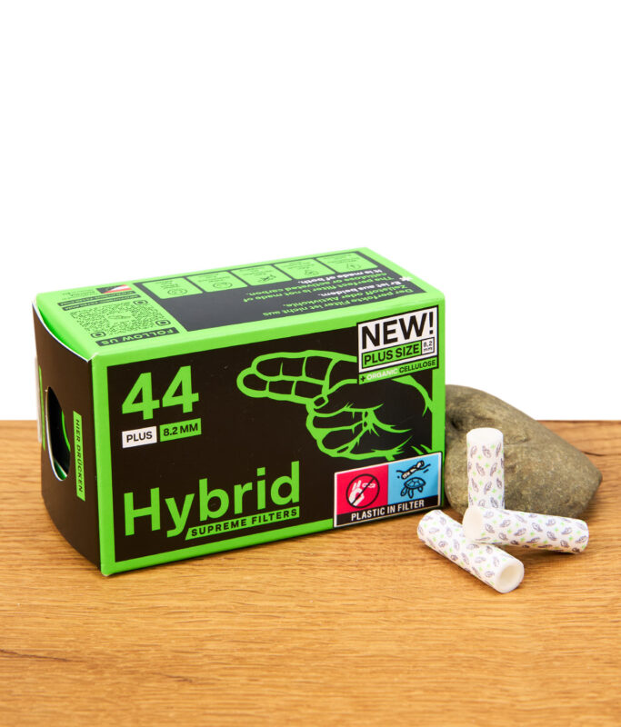 44er Hybrid Plus Size Filter auf Holz