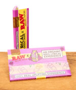 Offene Packung der Grape Papers von RAW x Lyrical Lemonade