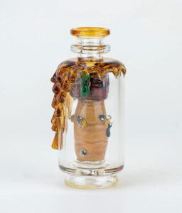 Ansicht der linken Seite vom Save The Bees Puffco Attachment