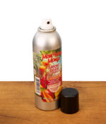 Sprühfertiges Smoke Odor Spray Maui Wowie Mango mit danebenstehender Kappe; das tropische Etikett illustriert reife Mangos und eine Ananas.