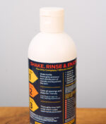 Die Rückseite der Flasche des Formula 420 Reinigers zeigt die dreistufige „Shake, Rinse & Enjoy“-Anleitung für Bongs, Pfeifen und Vorkühler.