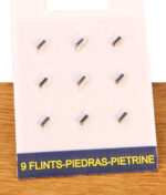 Nahaufnahme der Rückseite des Clipper Universal Feuersteine 9er Packs mit 9 metallischen Zündsteinen im Blister.