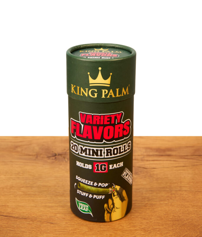 Geschlossene Dose der King Palm Variety Flavors 20 Mini Rolls aus Karton auf Holzoberfläche.